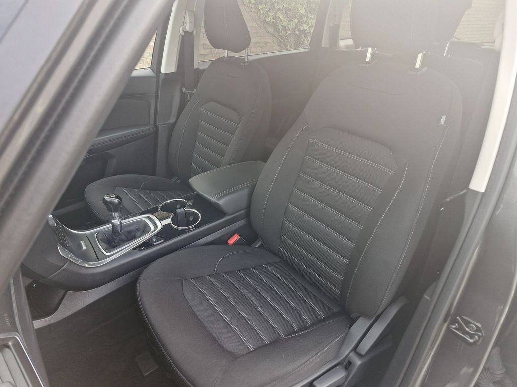 2017 Ford Galaxy
