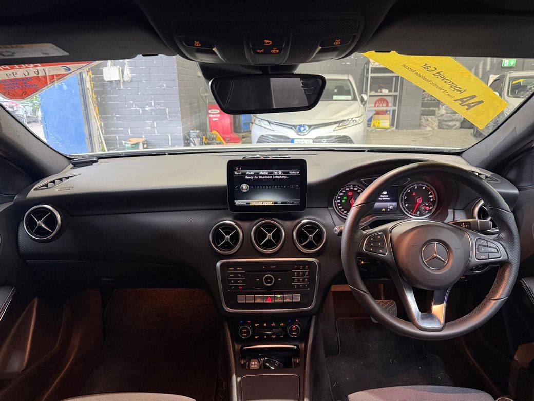 2017 Mercedes-Benz A 180