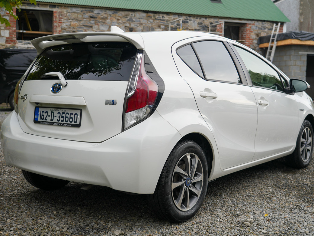 2016 Toyota Aqua