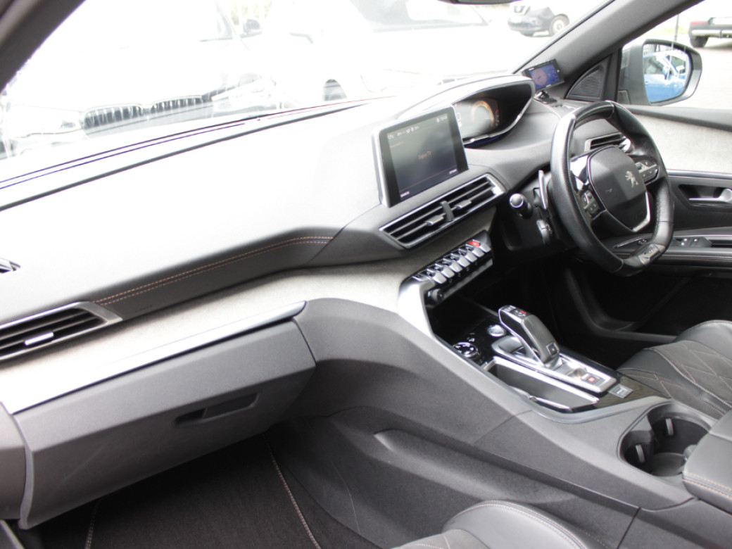 2018 Peugeot 5008