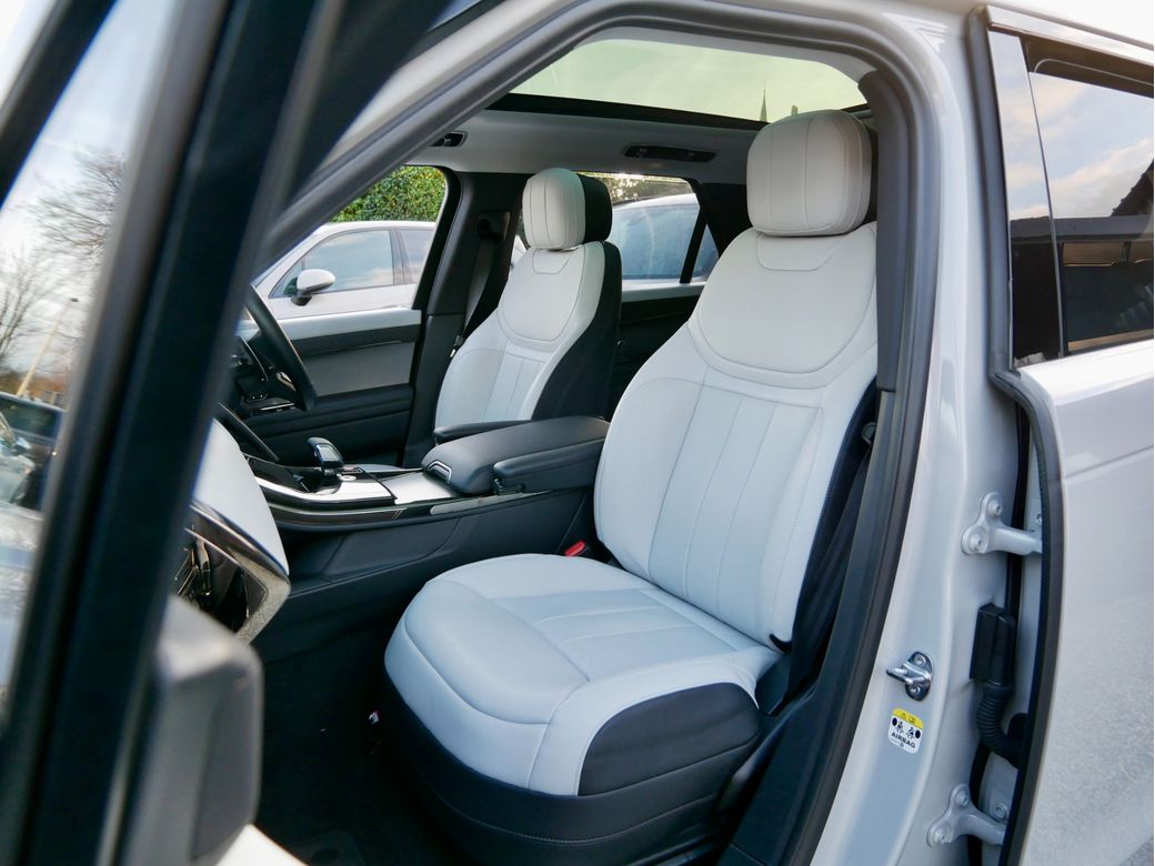 2024 Land Rover Range Rover Sport