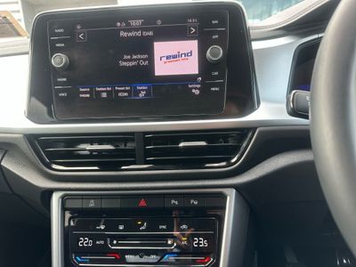 2025 Volkswagen T-Roc