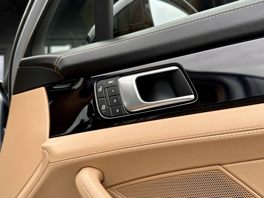 2023 Porsche Panamera