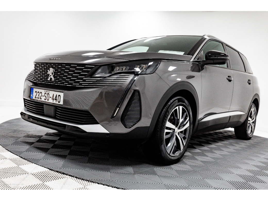 2023 Peugeot 5008