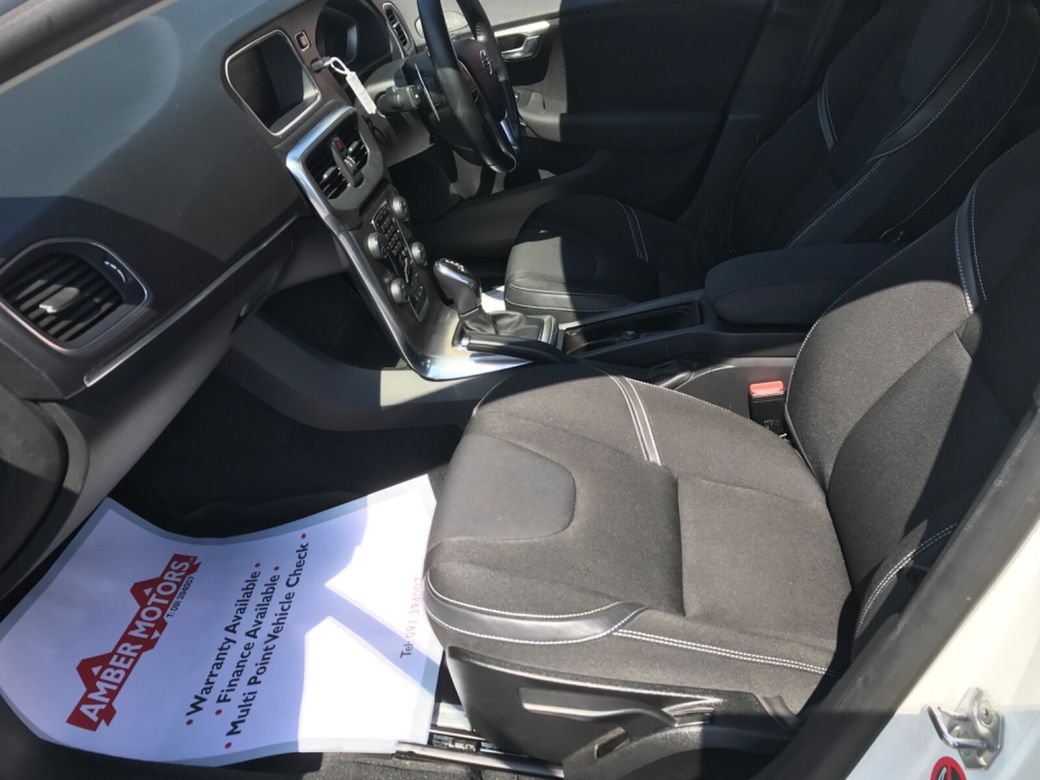 2016 Volvo V40