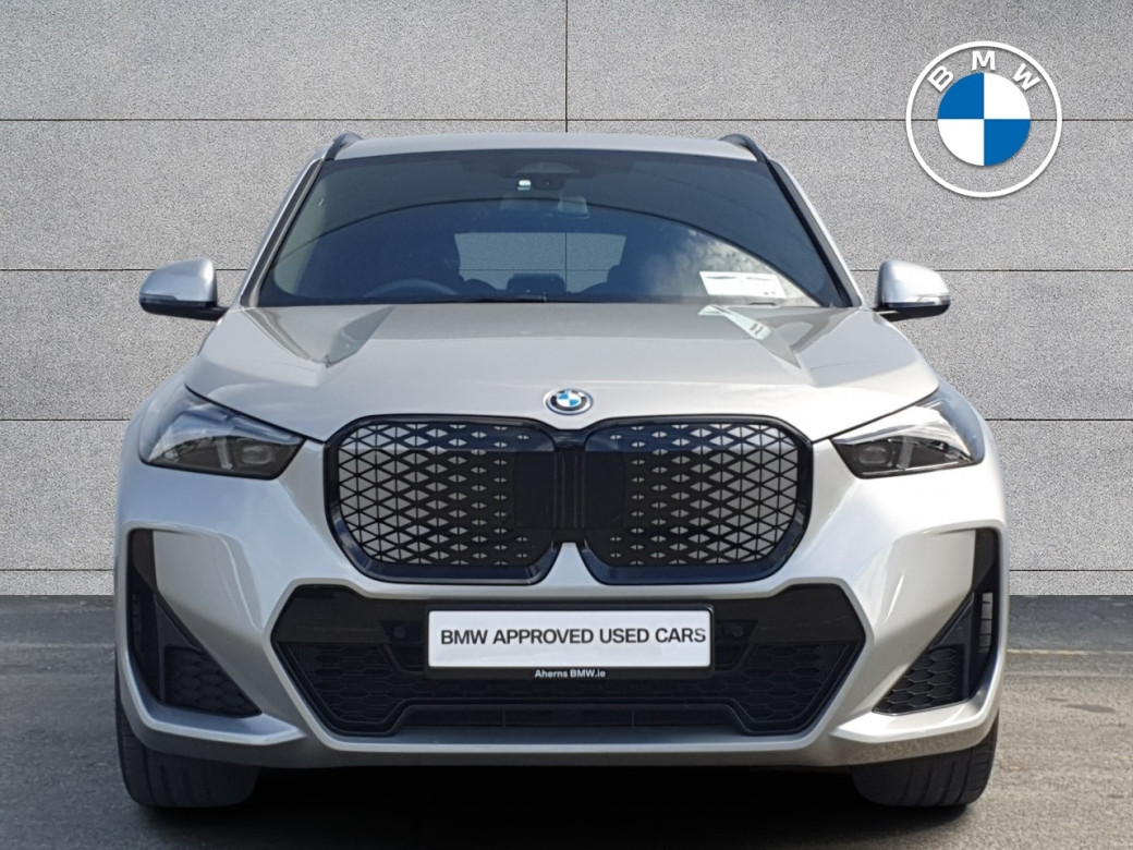 2025 BMW iX1