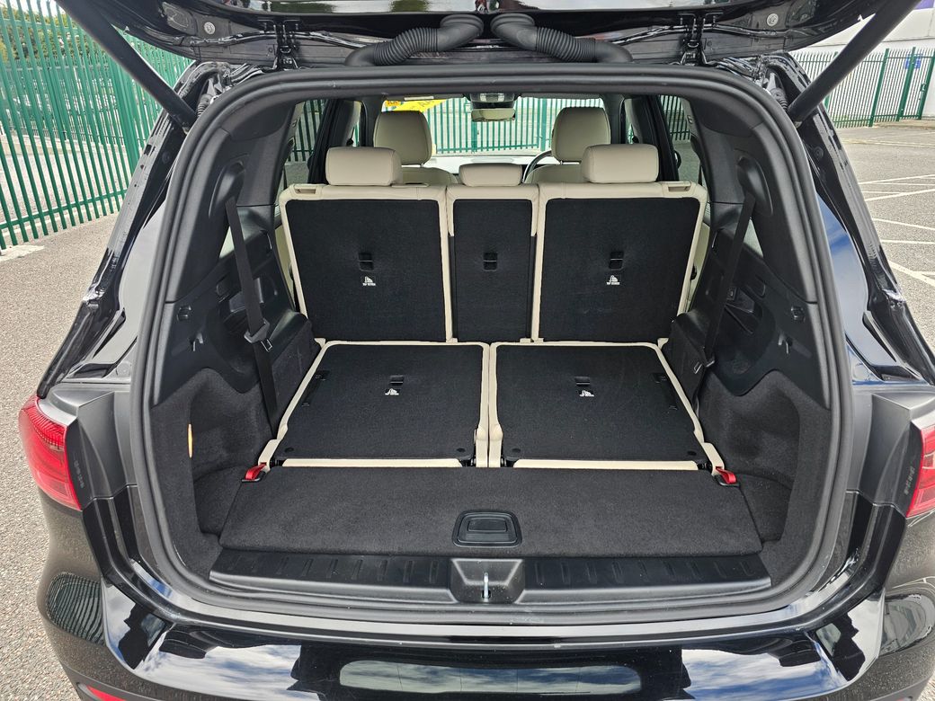 2025 Mercedes-Benz GLB Class
