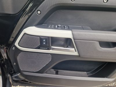 2023 Land Rover Defender