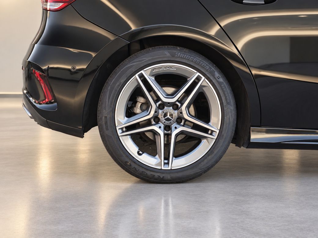 2019 Mercedes-Benz A 180