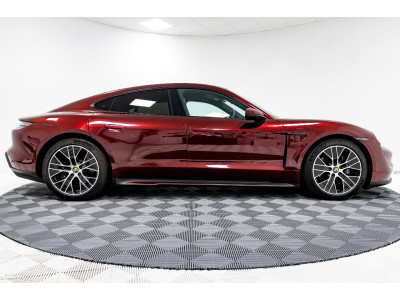 2023 Porsche Taycan
