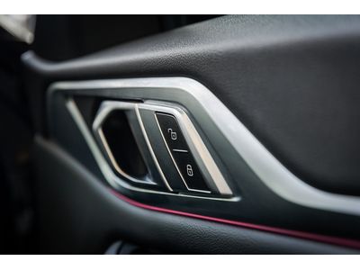 2024 BMW i4