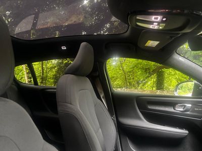 2022 Volvo C40