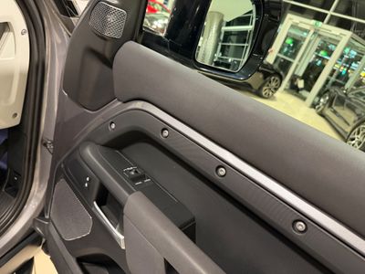 2023 Land Rover Defender