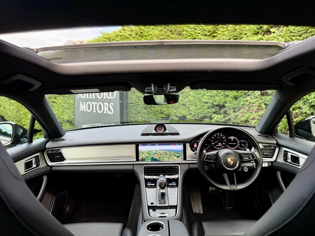 2021 Porsche Panamera