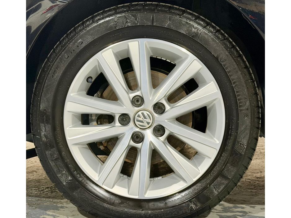 2017 Volkswagen Polo