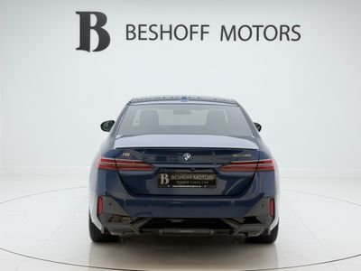 2024 BMW i5