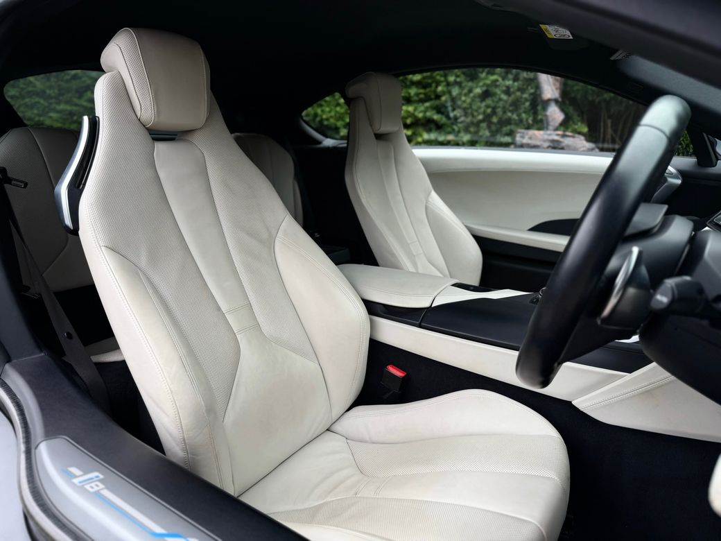 2018 BMW i8