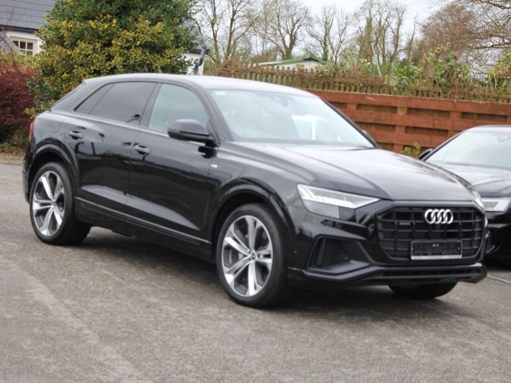 2023 Audi Q8
