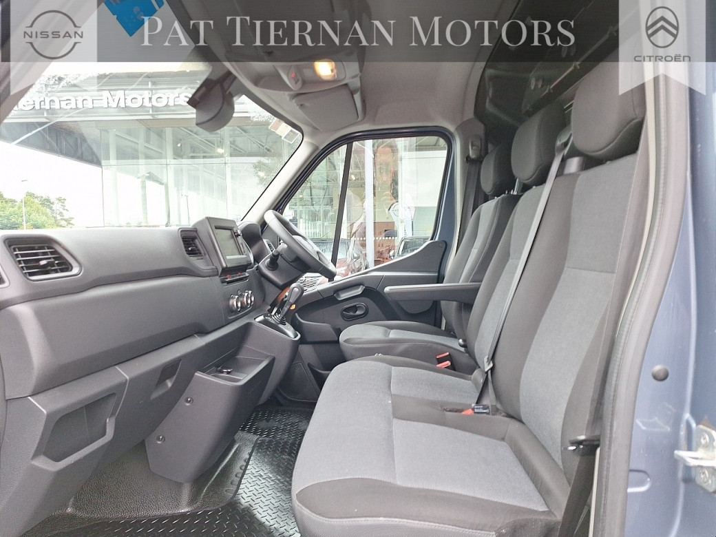 2021 Renault Master