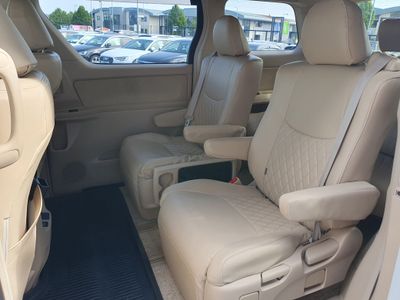 2013 Toyota Alphard