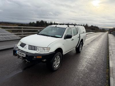 2015 Mitsubishi L200
