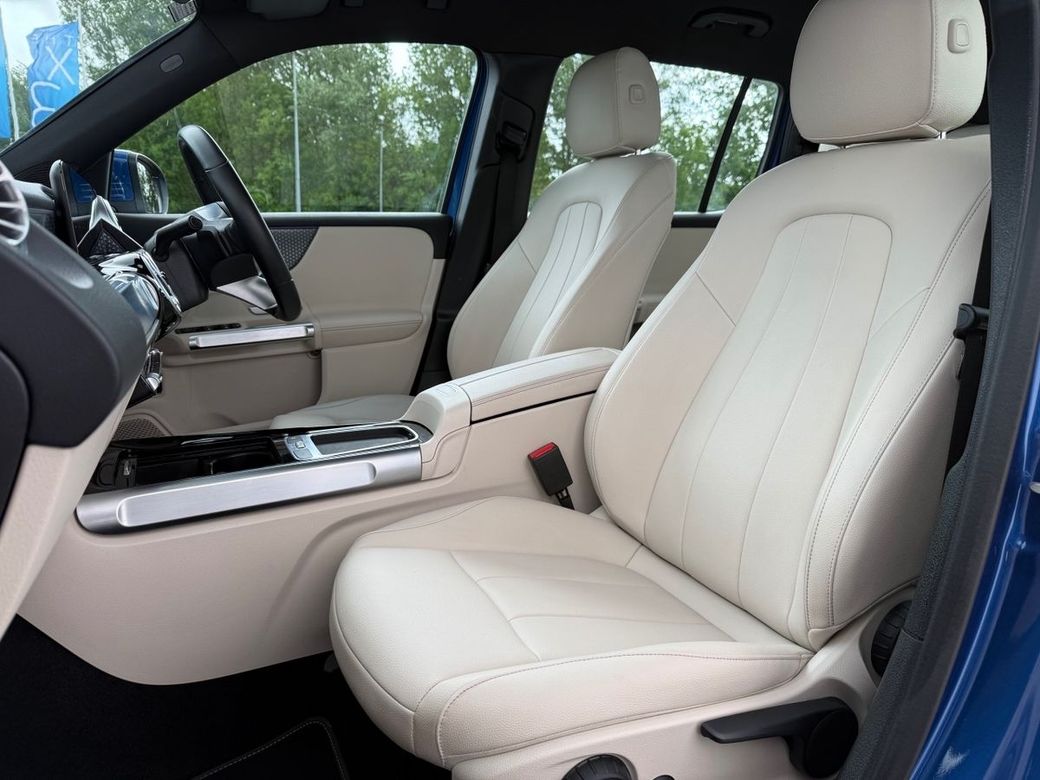 2023 Mercedes-Benz GLB Class