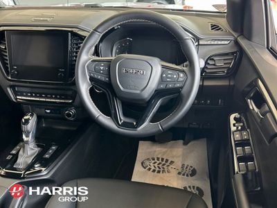 2025 Red Isuzu D-MAX