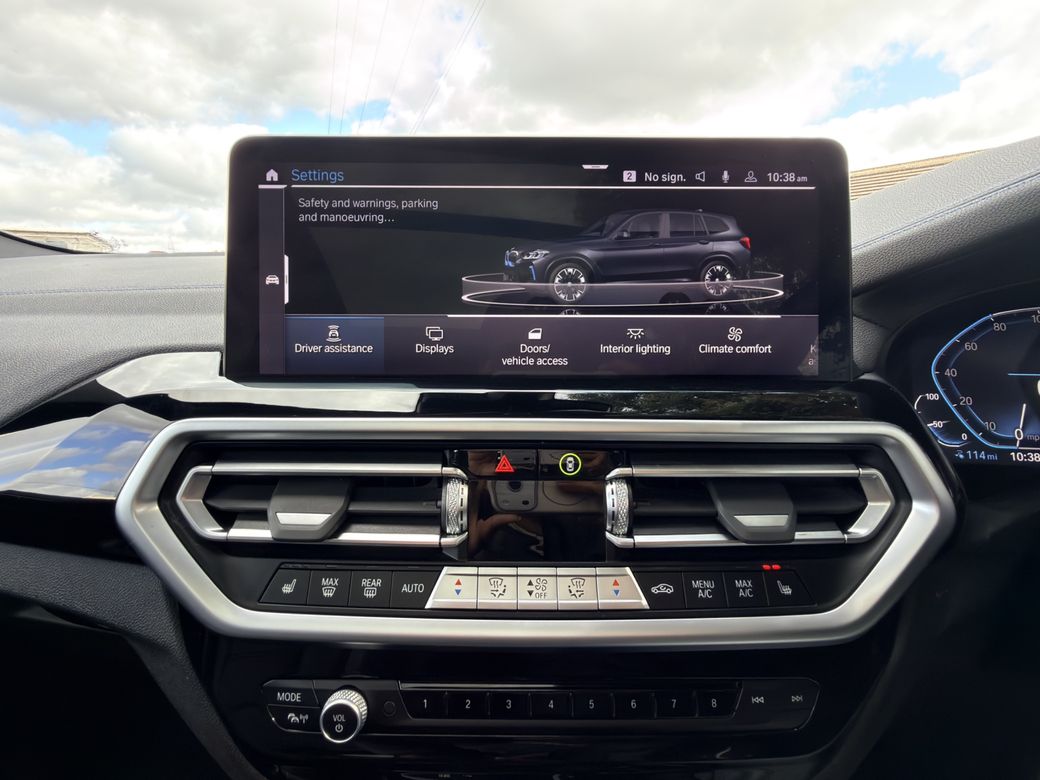2025 BMW iX3