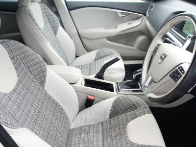 2016 Volvo V40