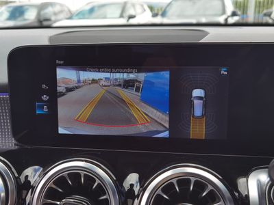 2023 Mercedes-Benz EQB