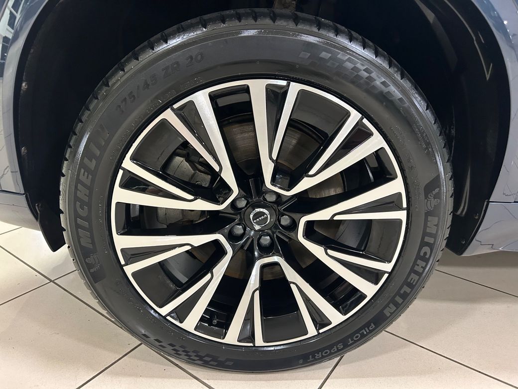 2023 Volvo XC90