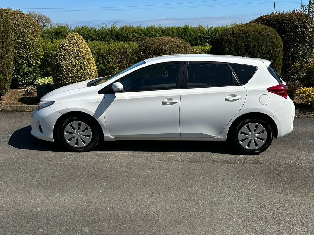 2013 Toyota Auris