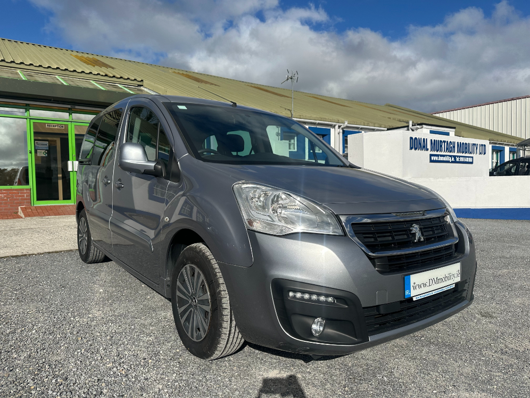 2017 Peugeot Partner Tepee