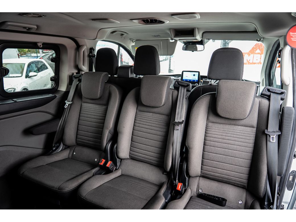 2022 Ford Tourneo