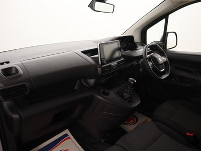 2022 Peugeot Partner