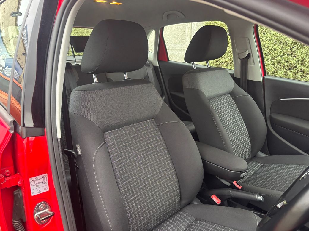 2017 Volkswagen Polo