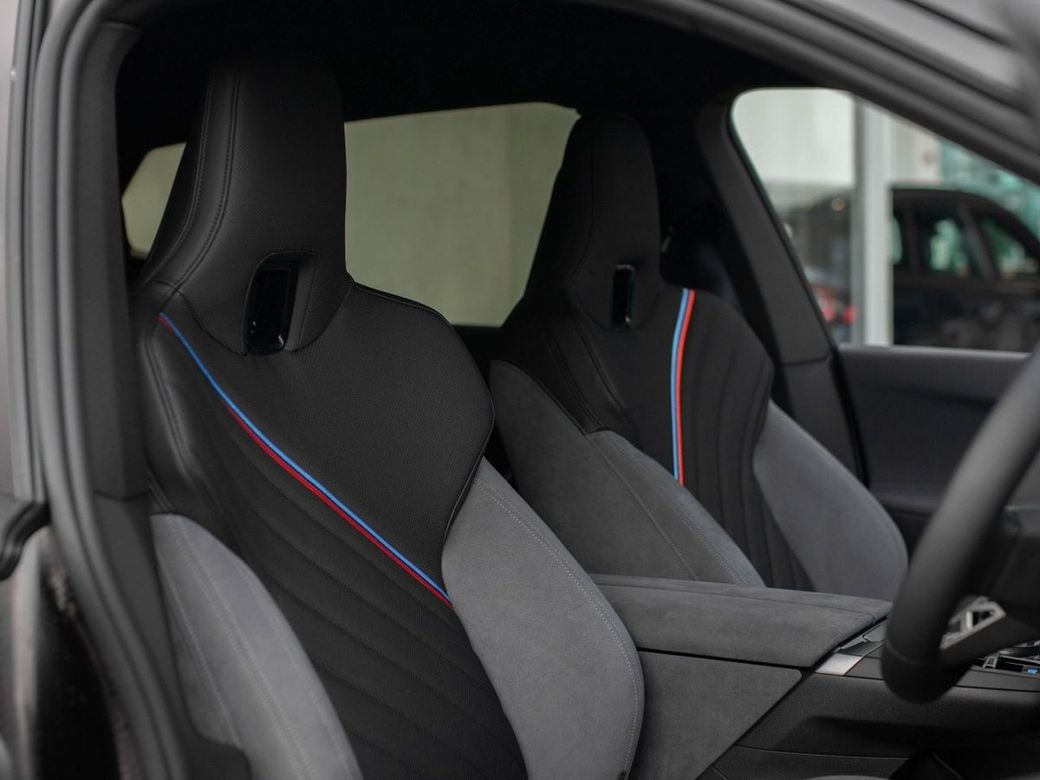 2025 BMW iX
