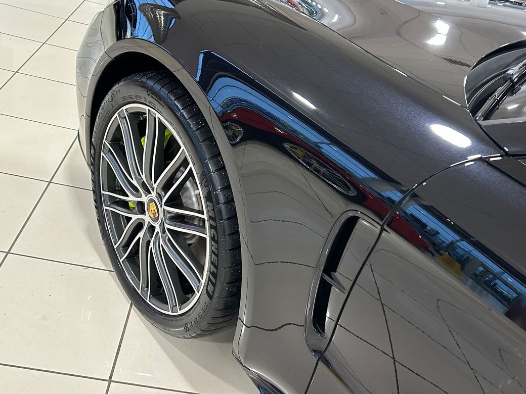 2023 Porsche Panamera