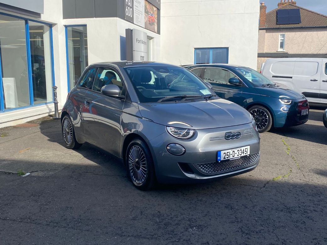 2025 Fiat 500e