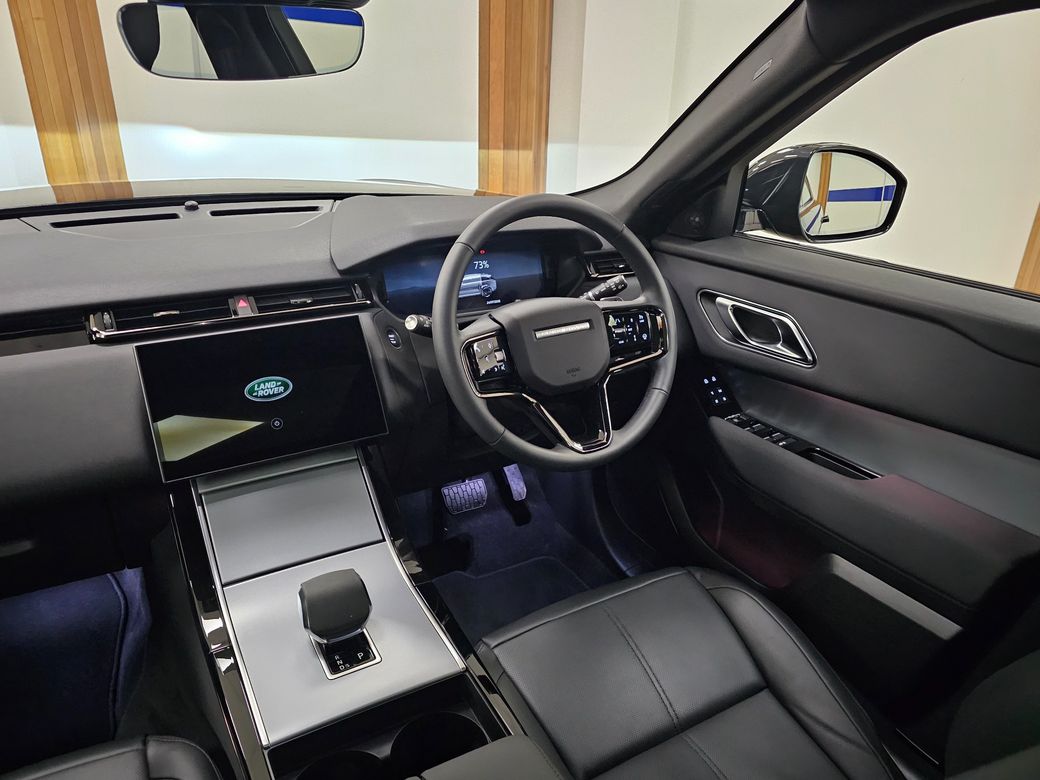 2025 Land Rover Range Rover Velar