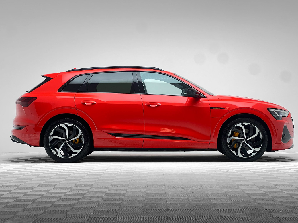 2022 Audi e-tron