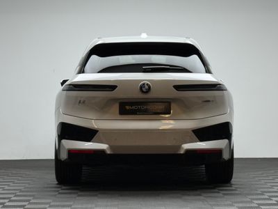 2024 BMW iX