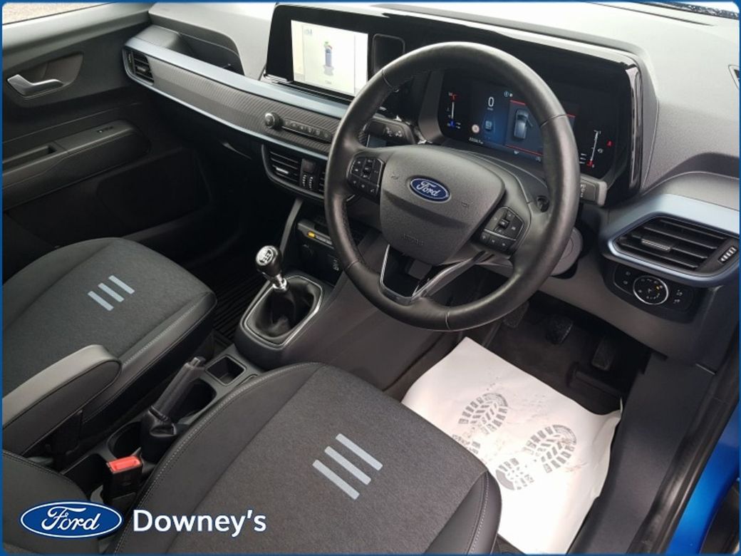 2024 Ford Transit Courier