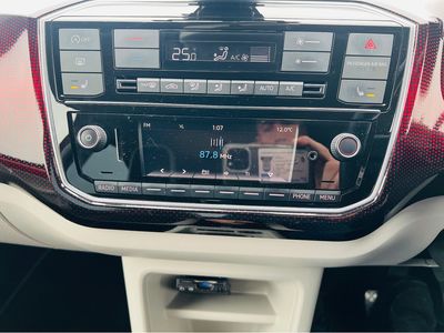 2017 Volkswagen up!