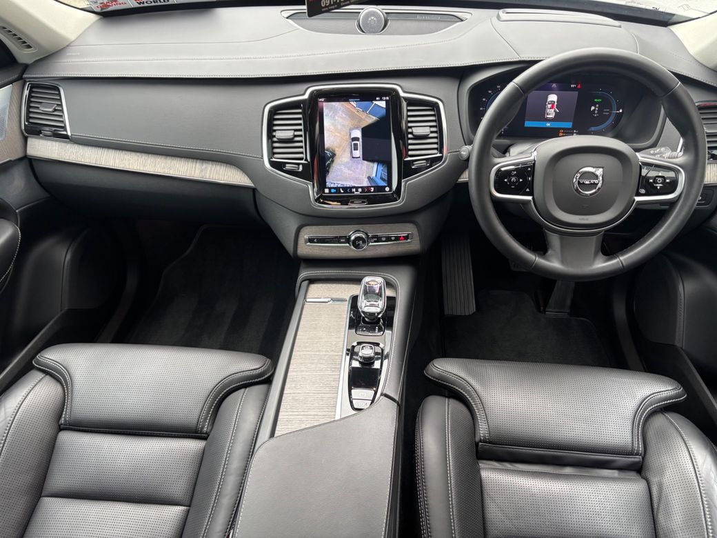 2023 Volvo XC90