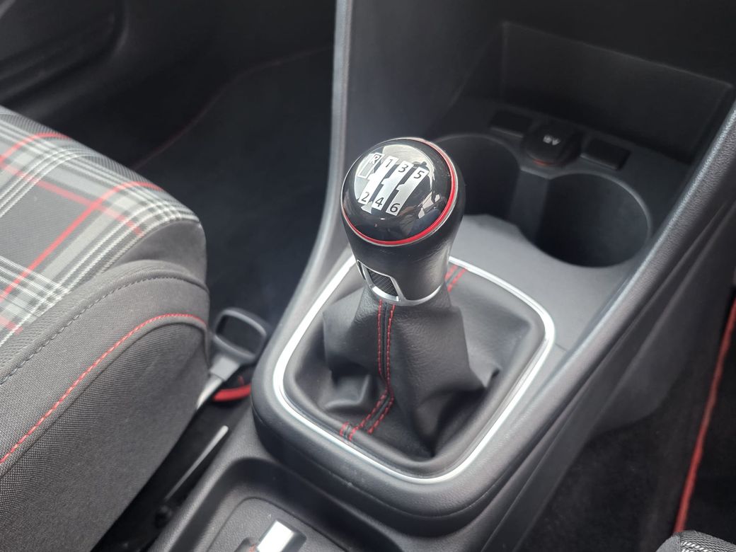 2015 Volkswagen Polo