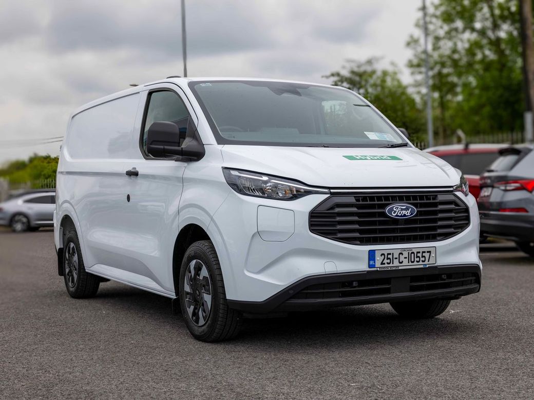 2025 Ford Transit Custom