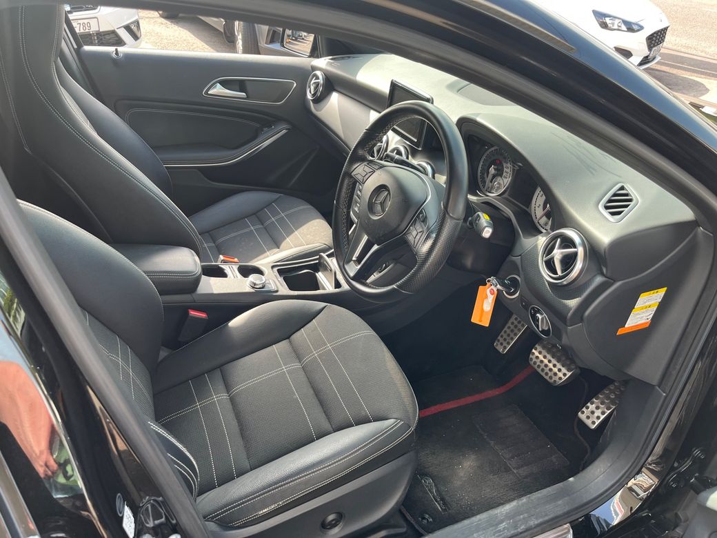 2015 Mercedes-Benz A 180