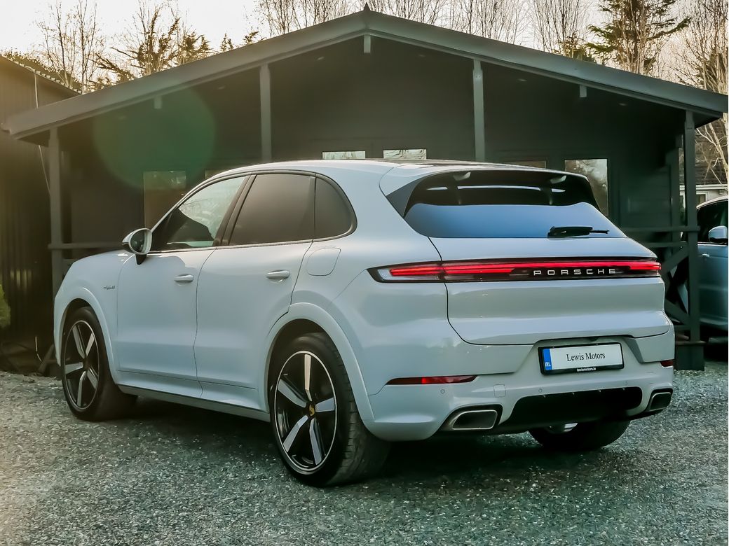 2024 Porsche Cayenne