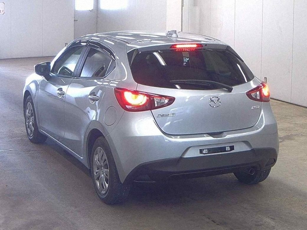 2017 Mazda Demio